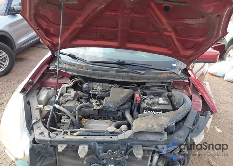 2013 Nissan Rogue S z USA, uszkodzony, nr VIN JN8AS5MT7DW552067